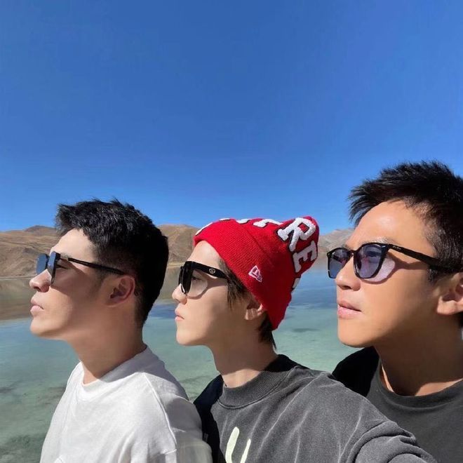 鹿晗31歲生日陳赫鄧超送祝福 網友：關曉彤呢？